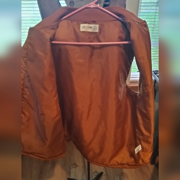 Vest - Picture 4 of 4